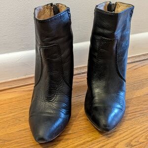 Frye Size 7.5 M Black Leather Ankle Regina Heel Booties